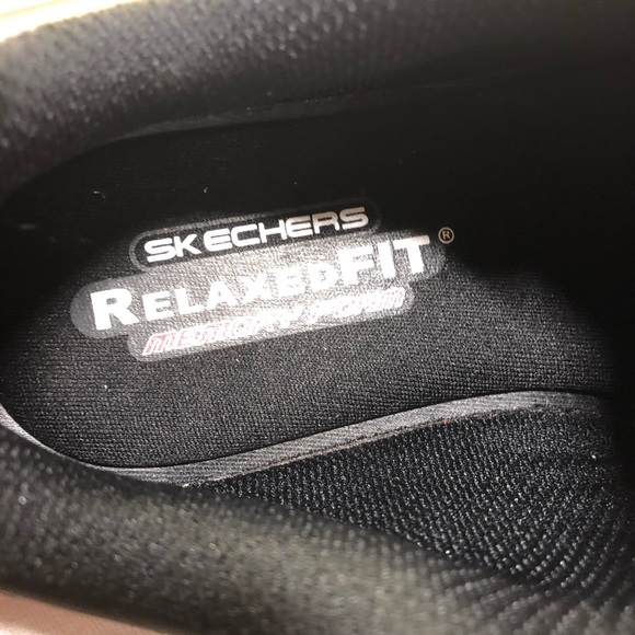 Sketchers Relaxed Fit memory foam black sneakers, Youth 2 - Picture 11 of 13